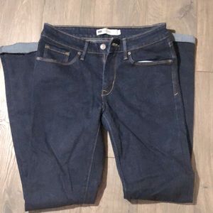 Levi’s • Skinny Blue Jeans • Women’s 6